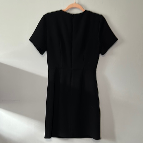 Club Monaco Black Sheath Mini Dress Scoop Neck Hidden Zipper Back Size:4/W:28 - Picture 4 of 9